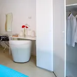 Apartment Bright House *