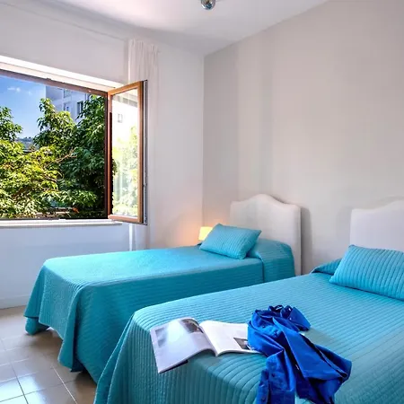 Bright House Апартаменты *