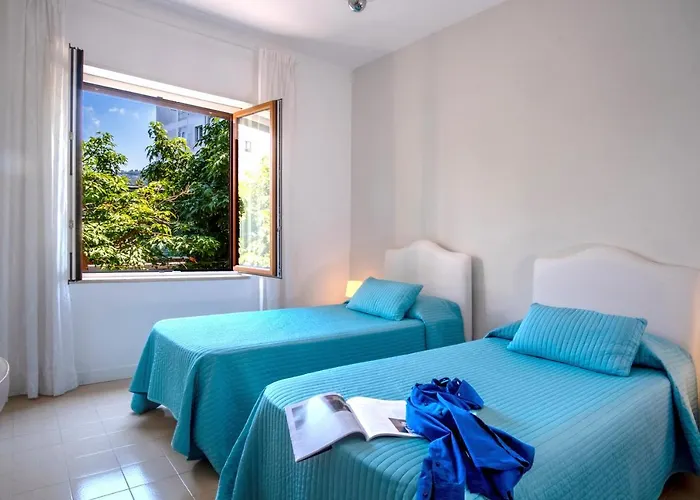 Bright House Апартаменты *