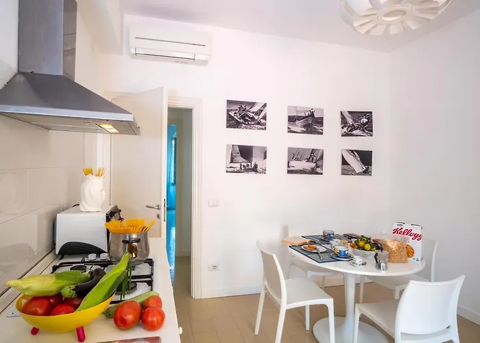 Bright House Апартаменты *