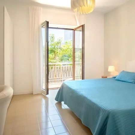 Bright House Sorrent